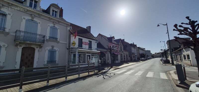 Commerce à COMMENTRY