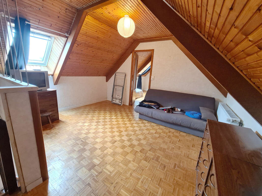 Maison à SAINT-ADRIEN