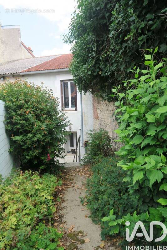 Photo 1 - Maison à SAINT-SAVIN