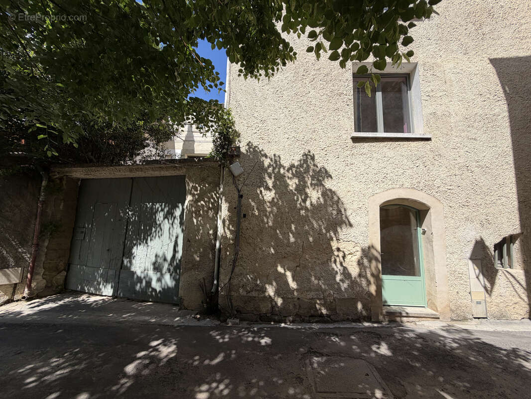 Maison à SAINT-QUENTIN-LA-POTERIE