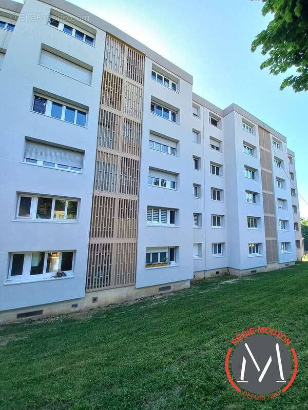 Appartement à SAINTE-FOY-LES-LYON