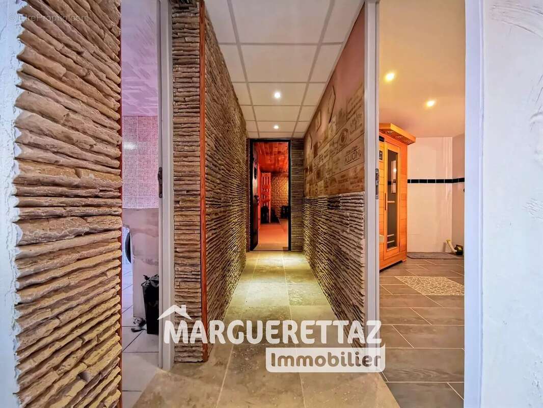 Maison à NEYDENS