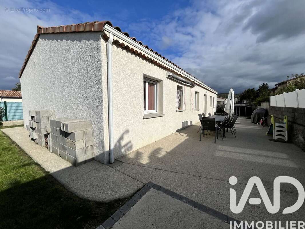 Photo 2 - Maison à LIVRON-SUR-DROME