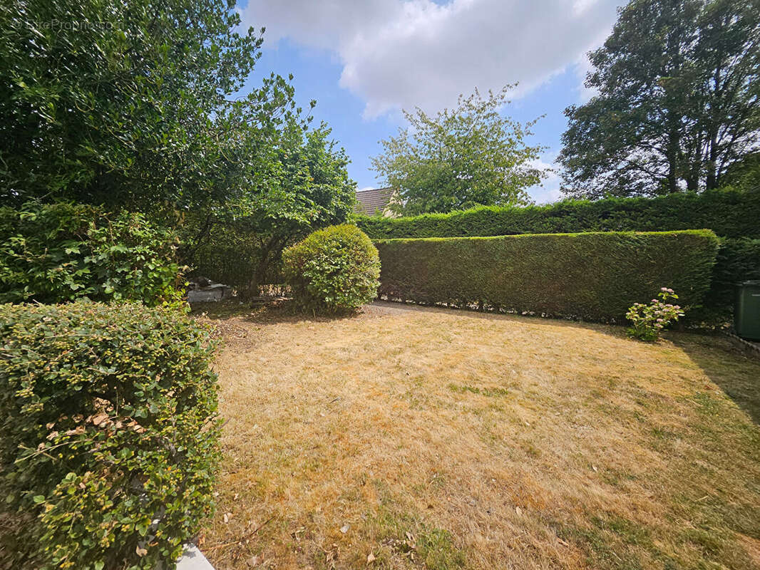 À VENDRE - Maison d'environ 106 m² - Quartier Saint-Lardre - photo 13