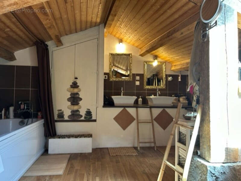 Maison à MARTRES-SUR-MORGE
