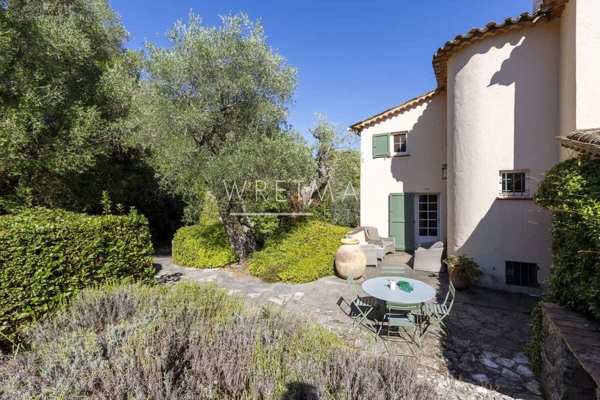 Maison à GRASSE