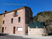 Appartement à REYNES