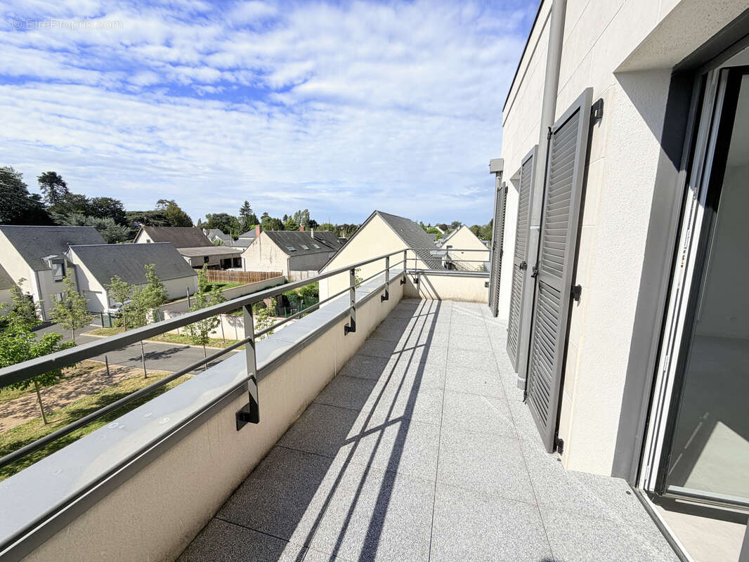 Appartement à SAINT-CYR-SUR-LOIRE