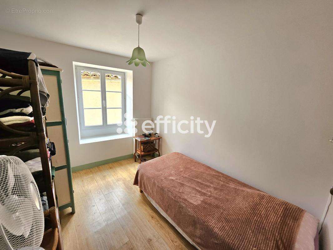 Maison 4 pièces 85 m² à vendre à Usson-Du-Poitou (86350) - photo 5