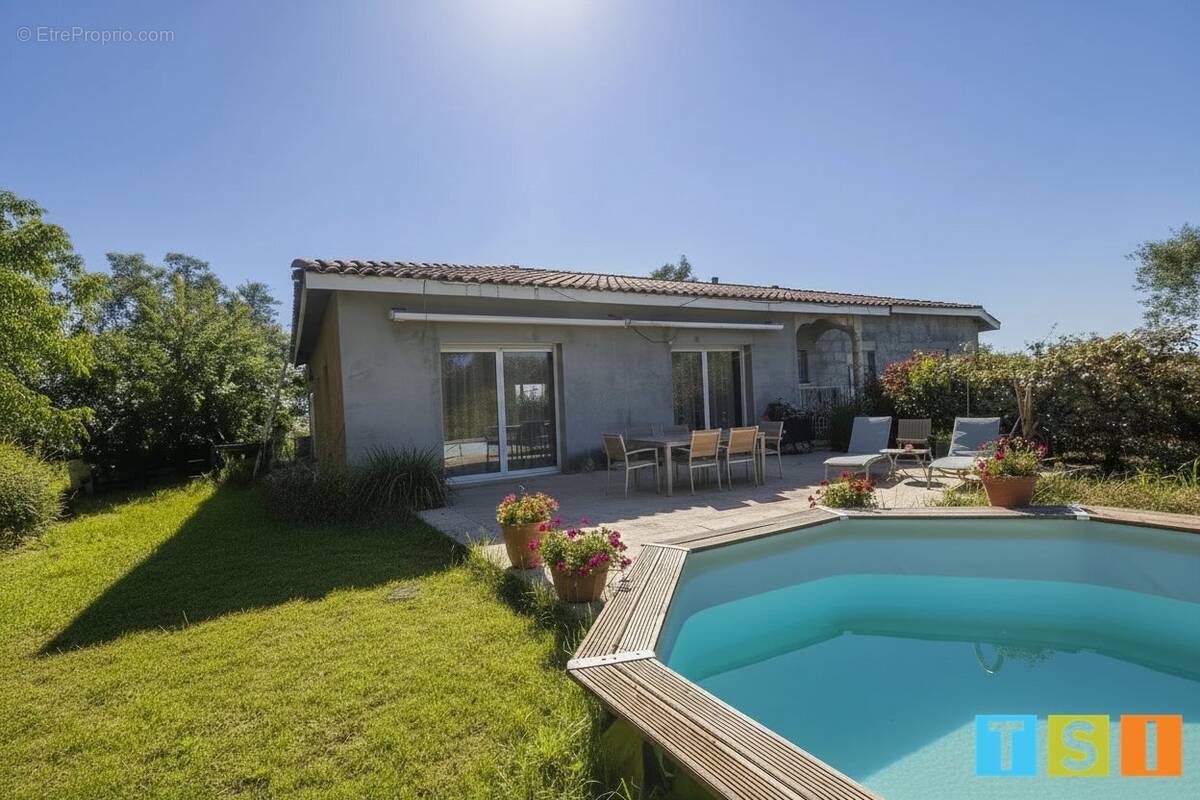 Maison à MONDAVEZAN