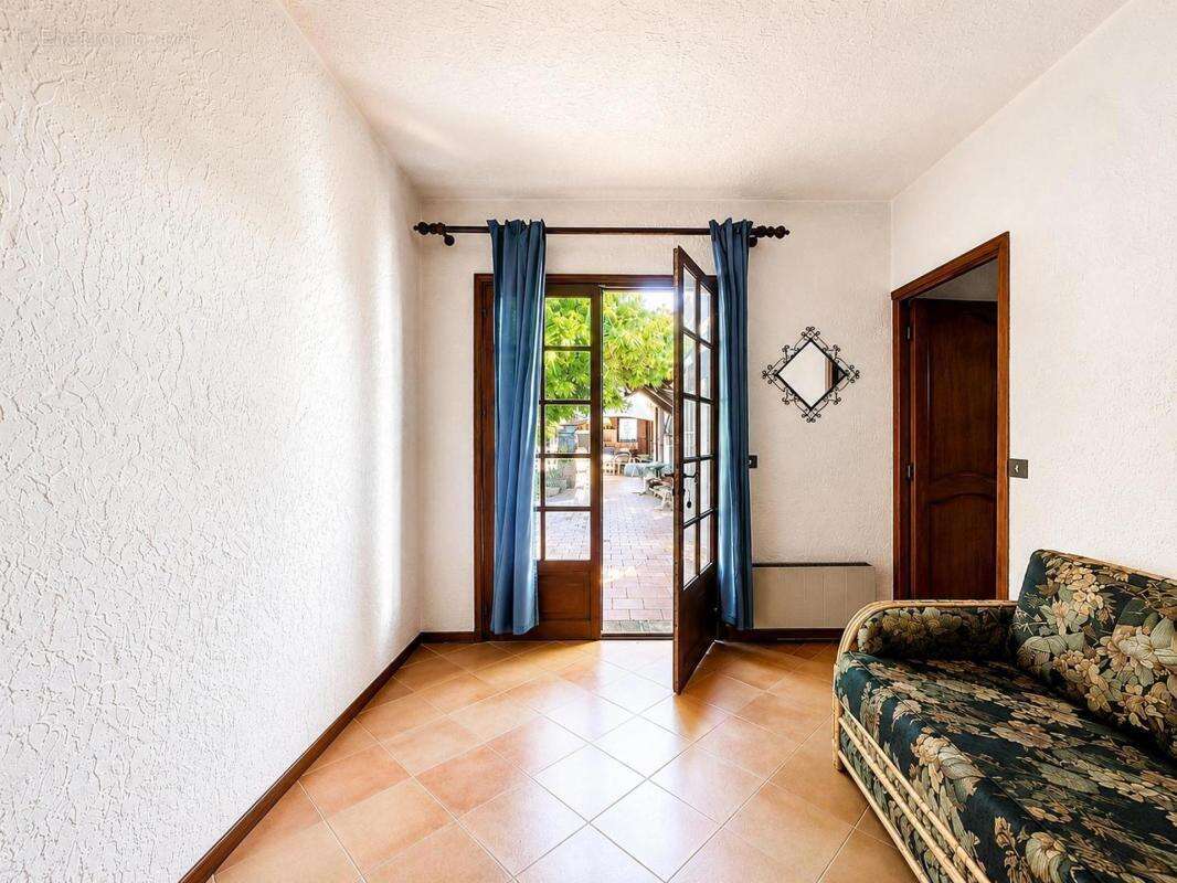 Maison à LE CANNET