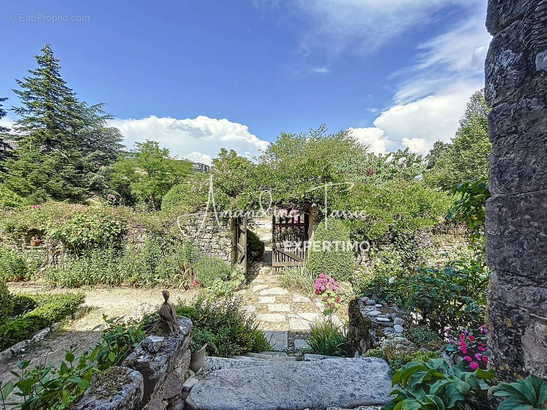 À vendre   Ancien prieuré du XIVe siècle entièrement rénové   Larzac, charme et autonomie - photo 31