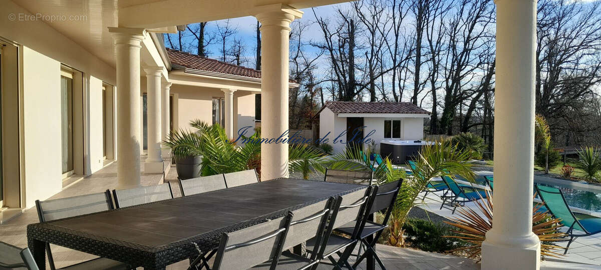 Maison à SAINT-PRIVAT-DES-PRES