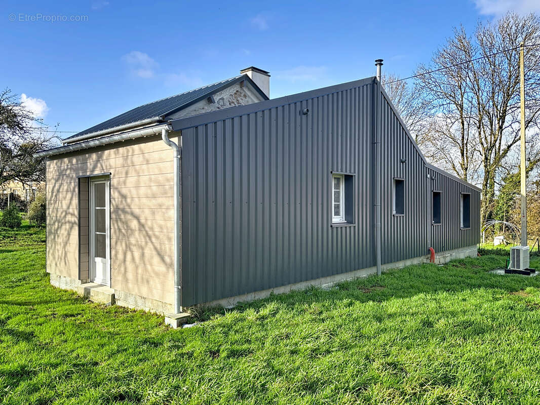 Maison à VILLEDIEU-LES-POELES