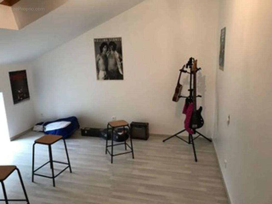 Maison à ANDOUILLE