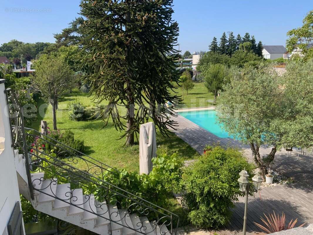 image0 - Maison à SAINT-PRYVE-SAINT-MESMIN