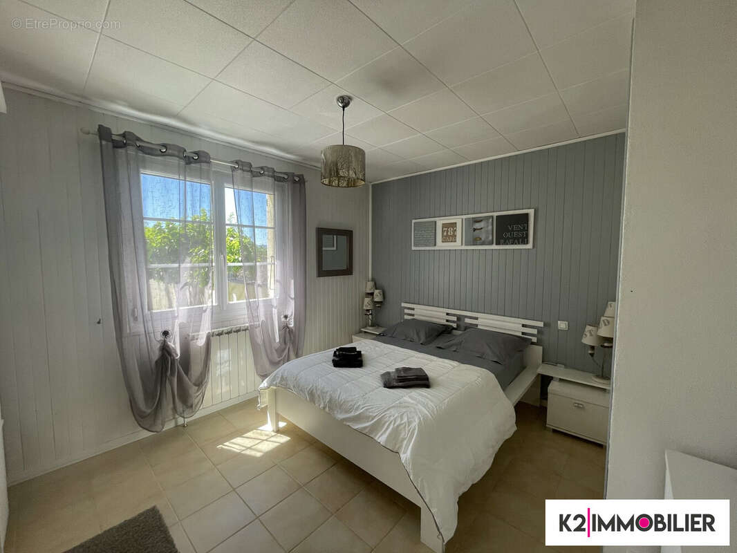 Maison à MONTELIMAR