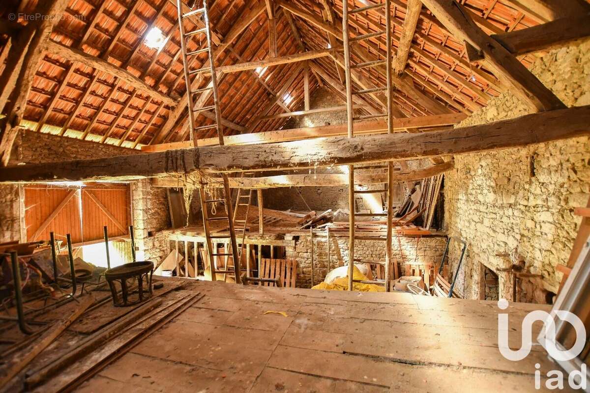 Photo 9 - Maison à SAINT-SULPICE-LE-GUERETOIS