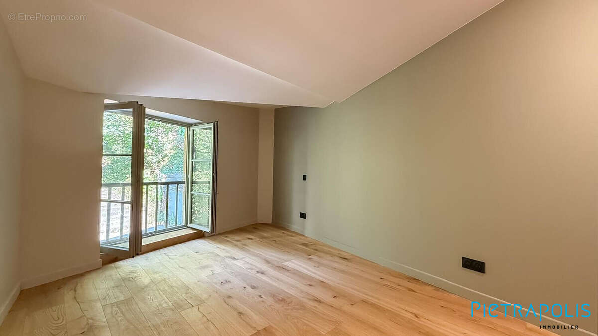 Appartement à LYON-1E