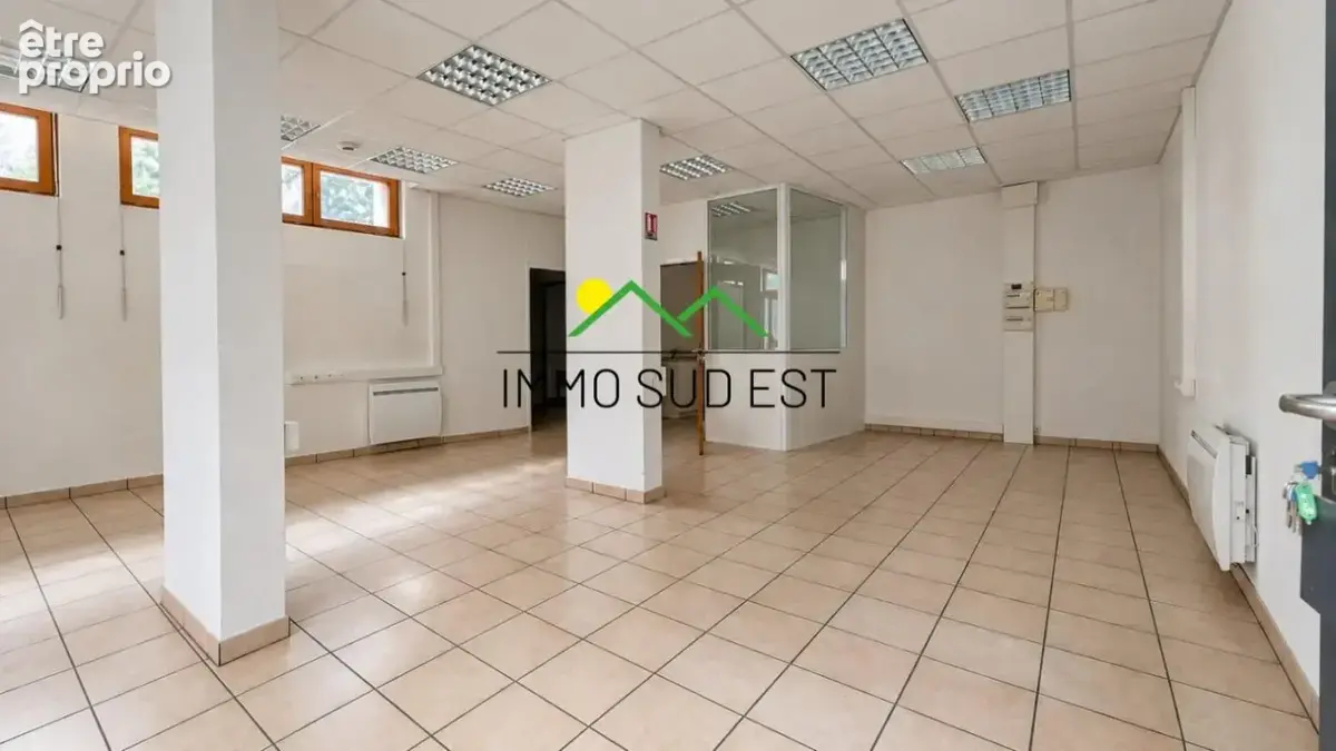 Bourg-saint-maurice – local commercial - photo 3