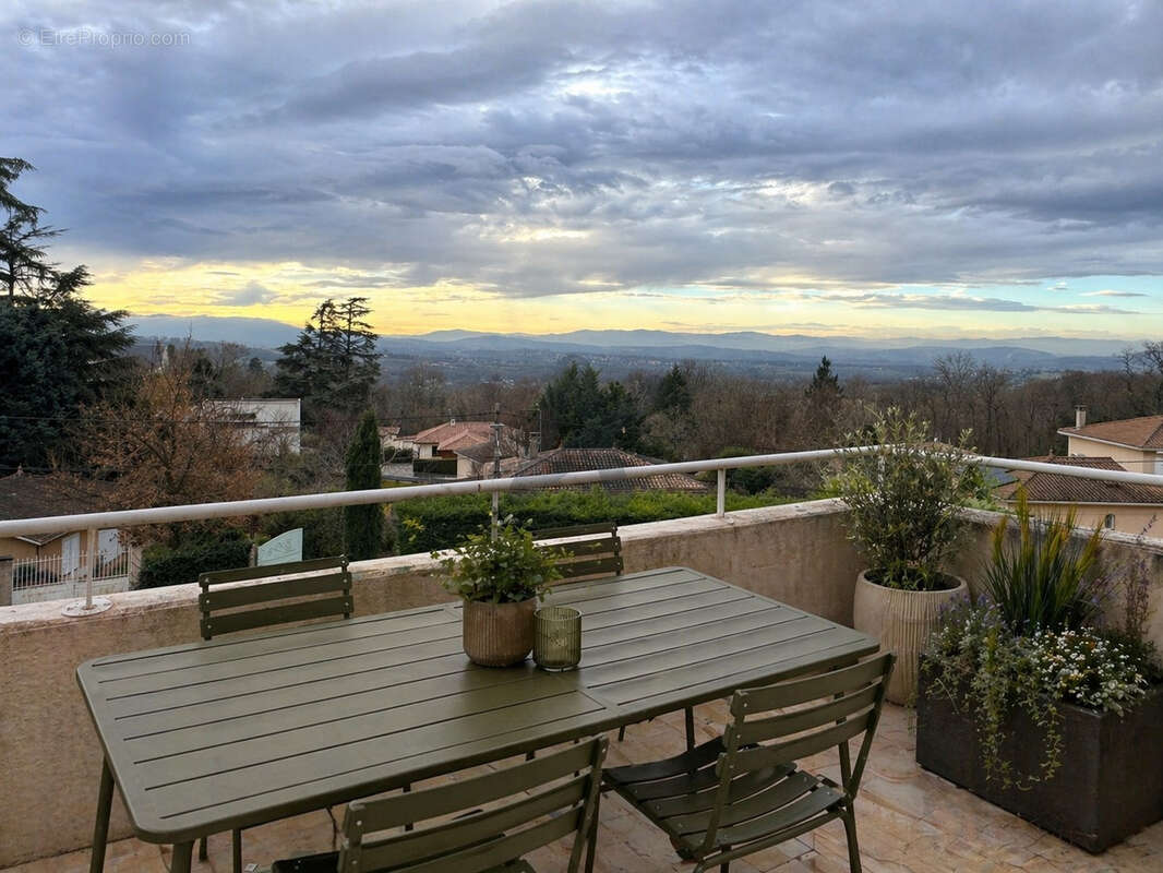 Appartement à LIMONEST