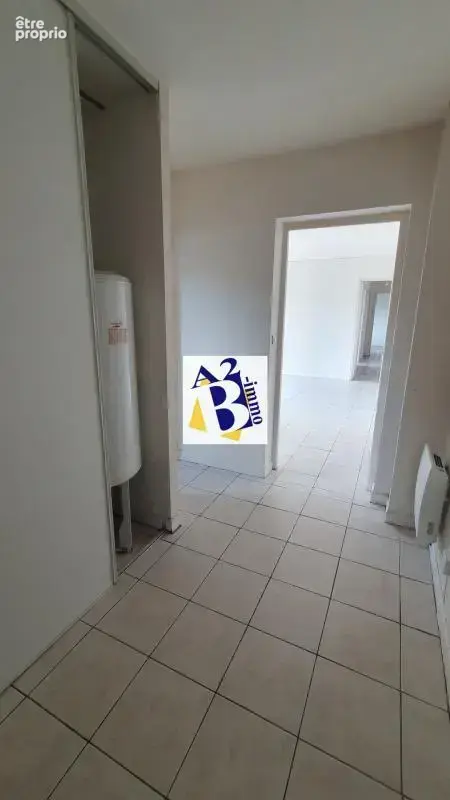 ANGOULEME, Quartier VICTOR HUGO, Appt T2BIS 61M², Grande terrasse - photo 3