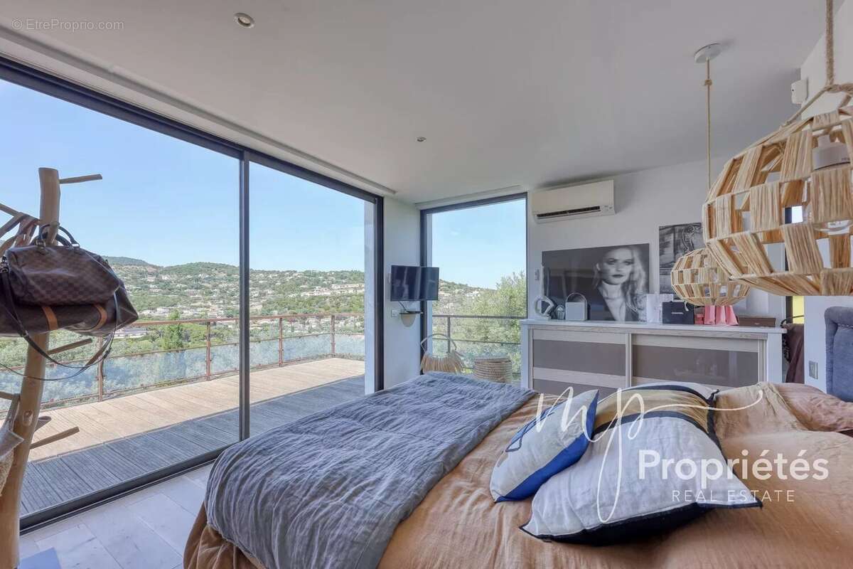 Maison à CAVALAIRE-SUR-MER