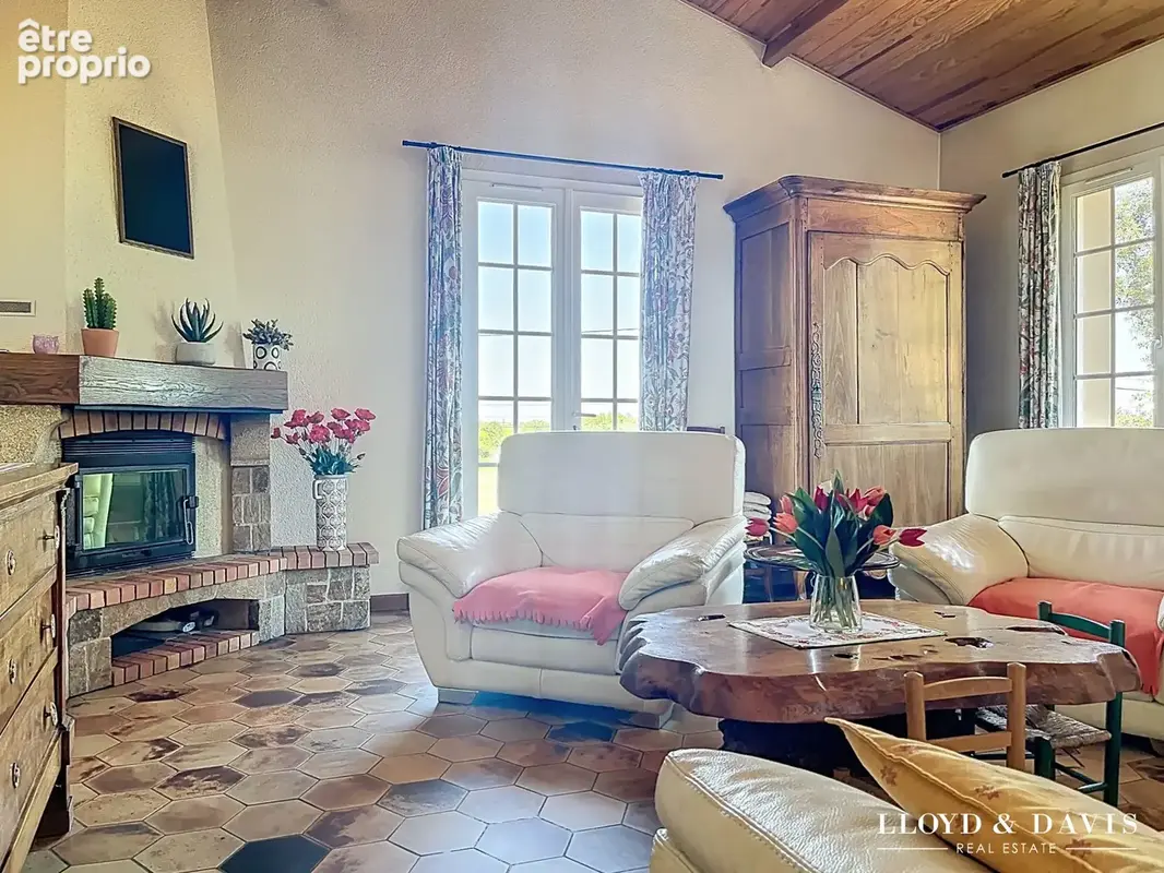 Maison 7 pièces 263 m² à vendre à Meschers-Sur-Gironde (17132) - photo 3