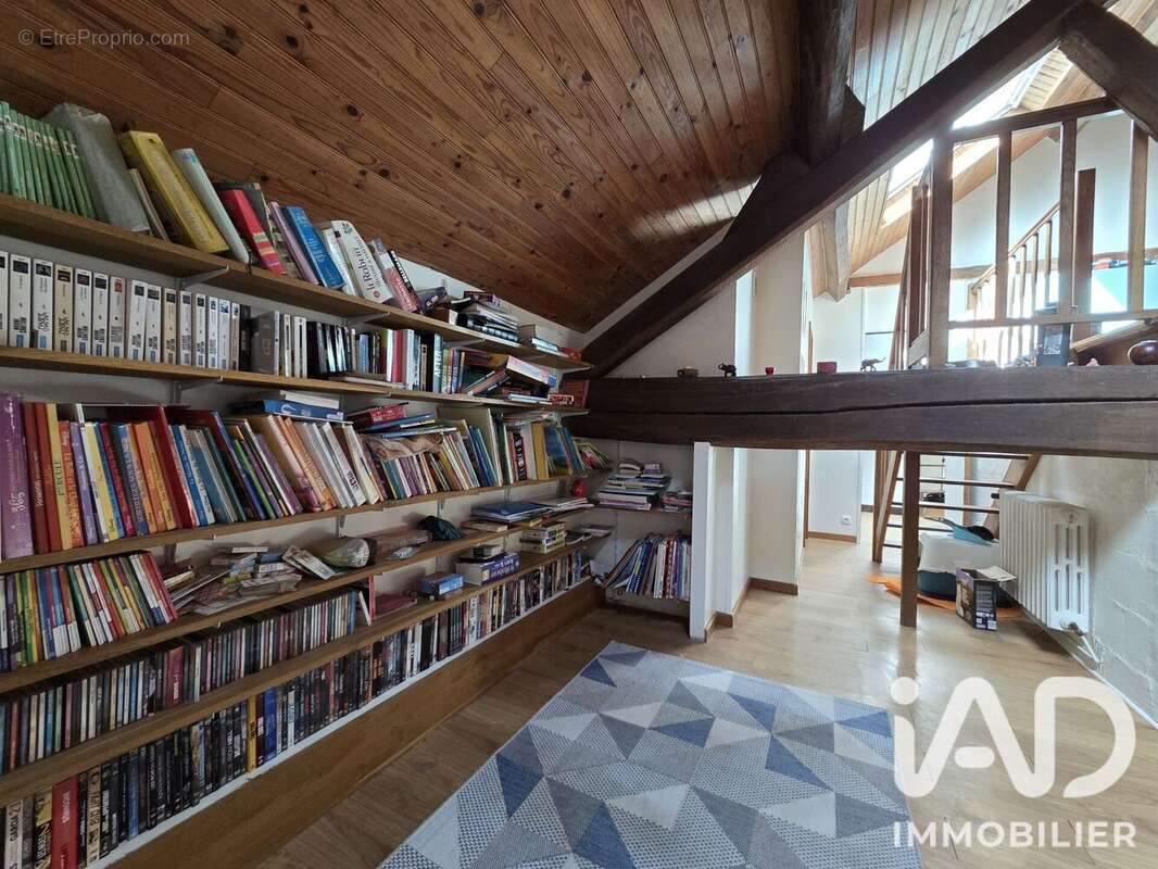 Maison 256 m² à Dammarie  - photo 7