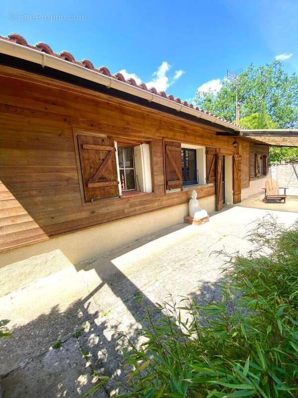 Maison à MONDONVILLE