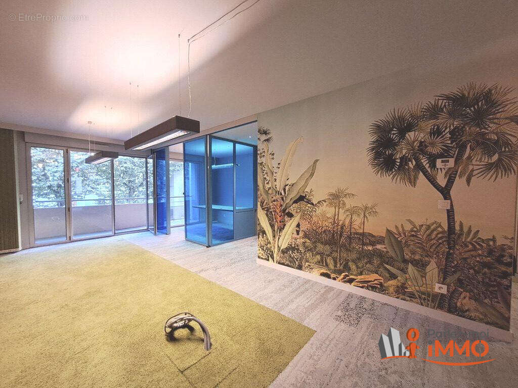 Commerce à SAINT-ETIENNE