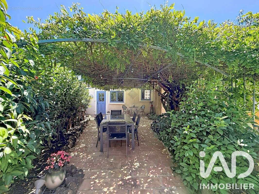 Maison 270 m² à Bessan  - photo 2