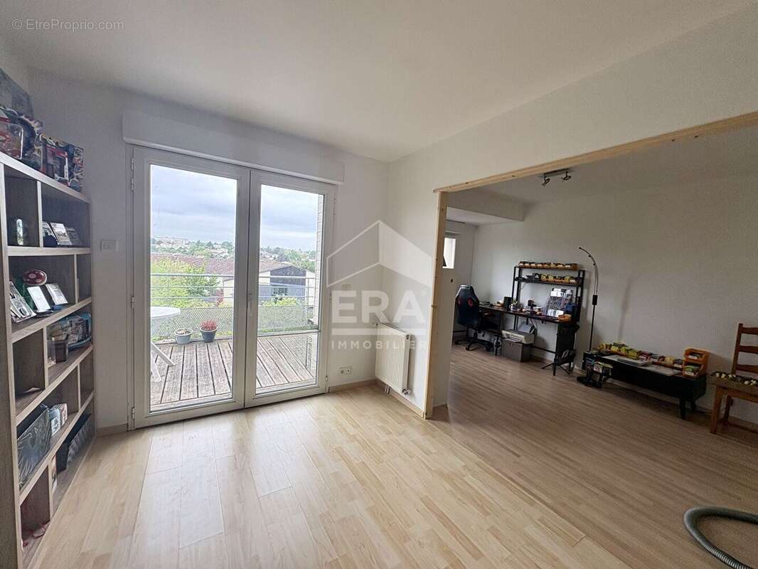 Appartement à SAINTES