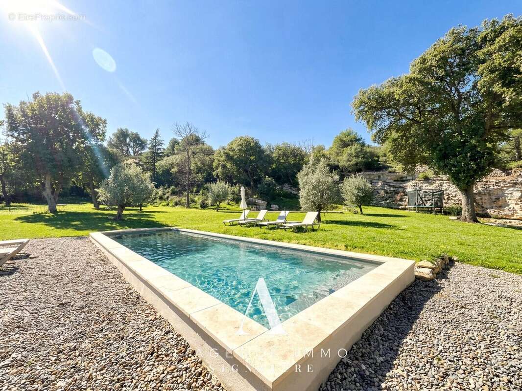 Maison à FONTAINE-DE-VAUCLUSE