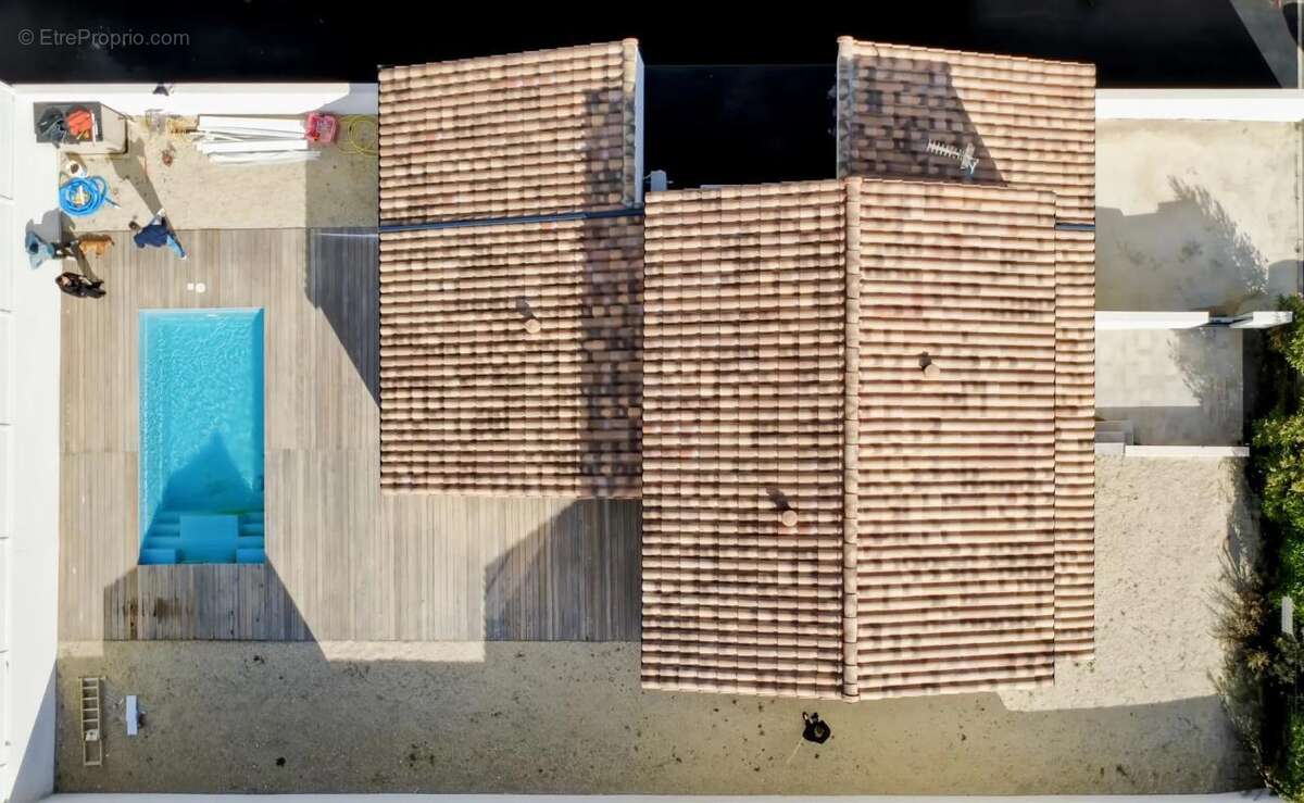 Maison à MONTBLANC