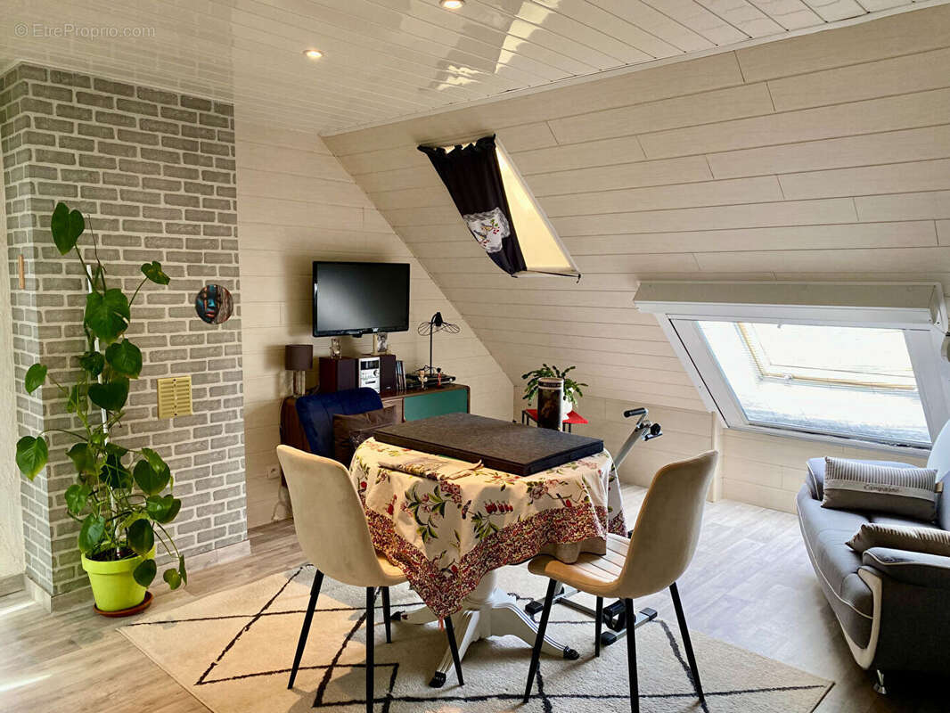 Maison à GUEUGNON