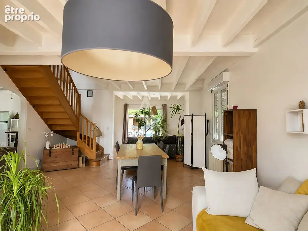 MERIGNAC ARLAC - Maison familiale, 5 chambres avec grand jardin et piscine. - photo 2