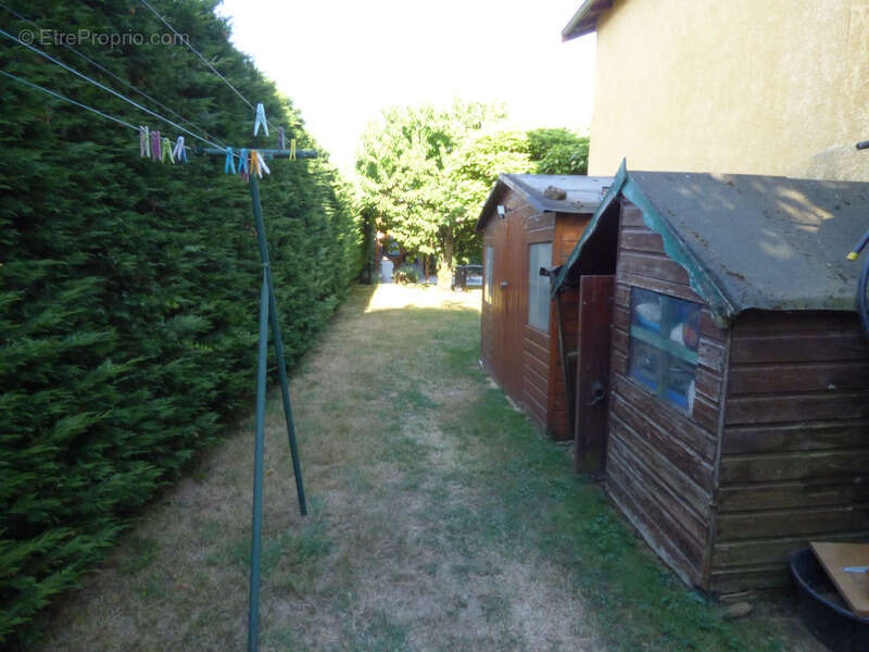 Maison à vendre 5 pièces BELLEVILLE EN BEAUJOLAIS (69) - Terrain de 1000 m2 - photo 28