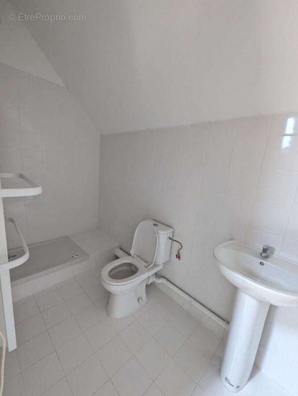 Appartement à CHANTELOUP-LES-VIGNES