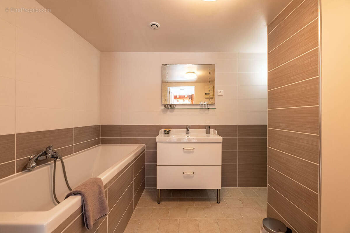 Pour le prix d'un appartement une Maison atypique - 140 m² - Emplacement premium proche hyper-centre - photo 7