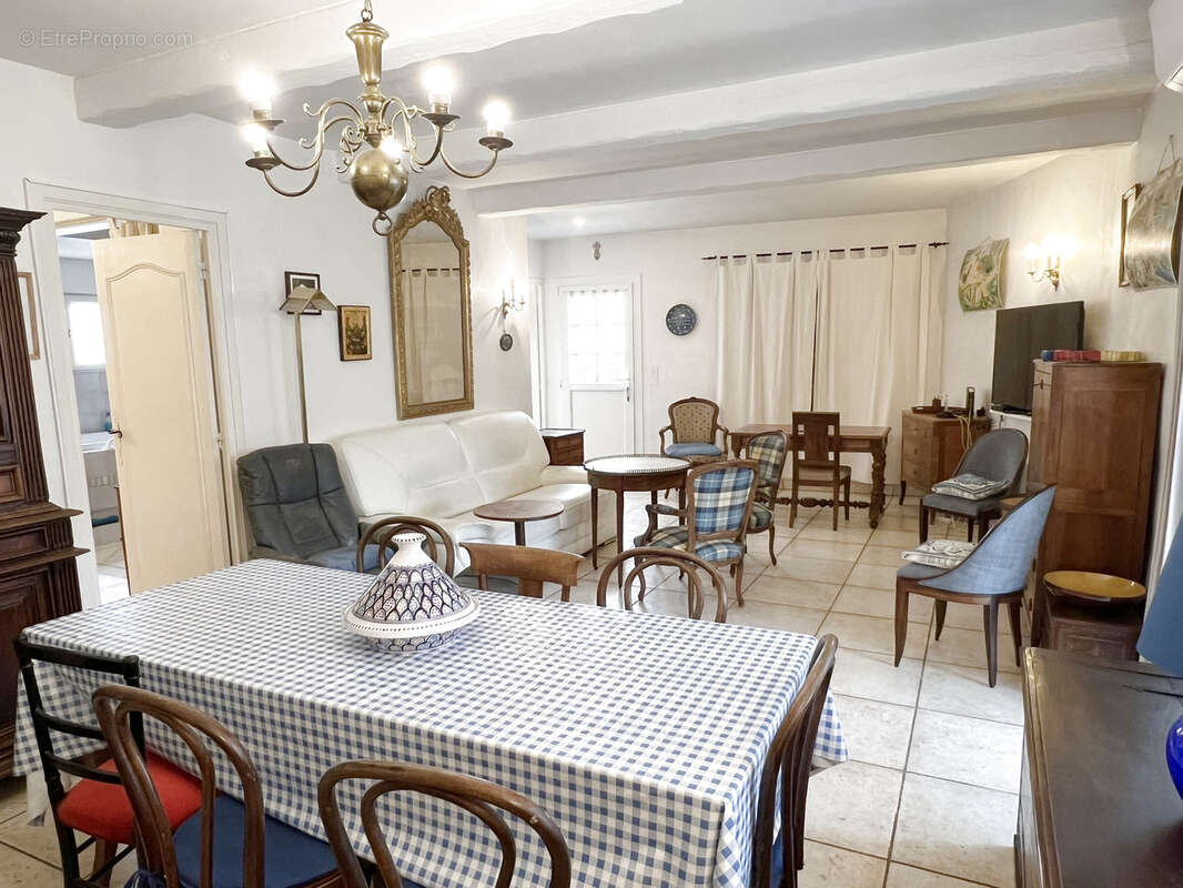 Maison à PLAN-DE-LA-TOUR