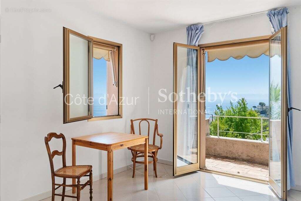 Maison à ROQUEBRUNE-CAP-MARTIN