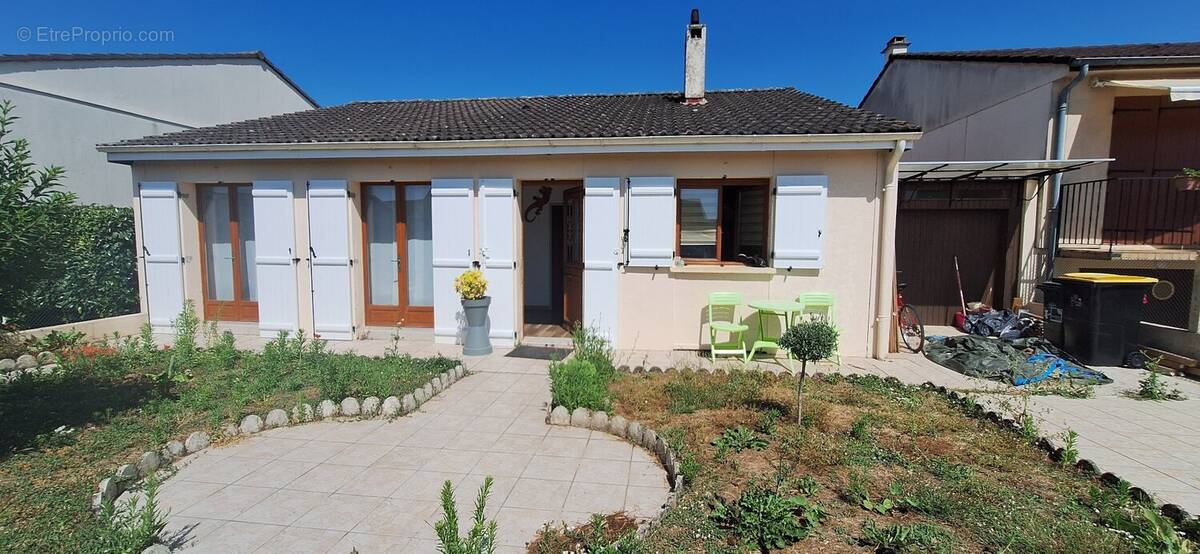 Maison à TROUY