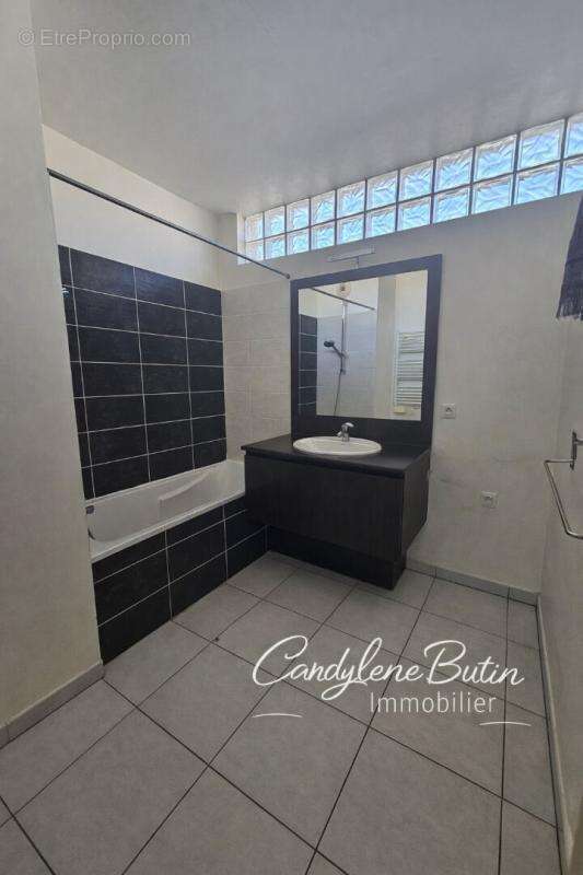 Appartement à CASTELNAU-LE-LEZ