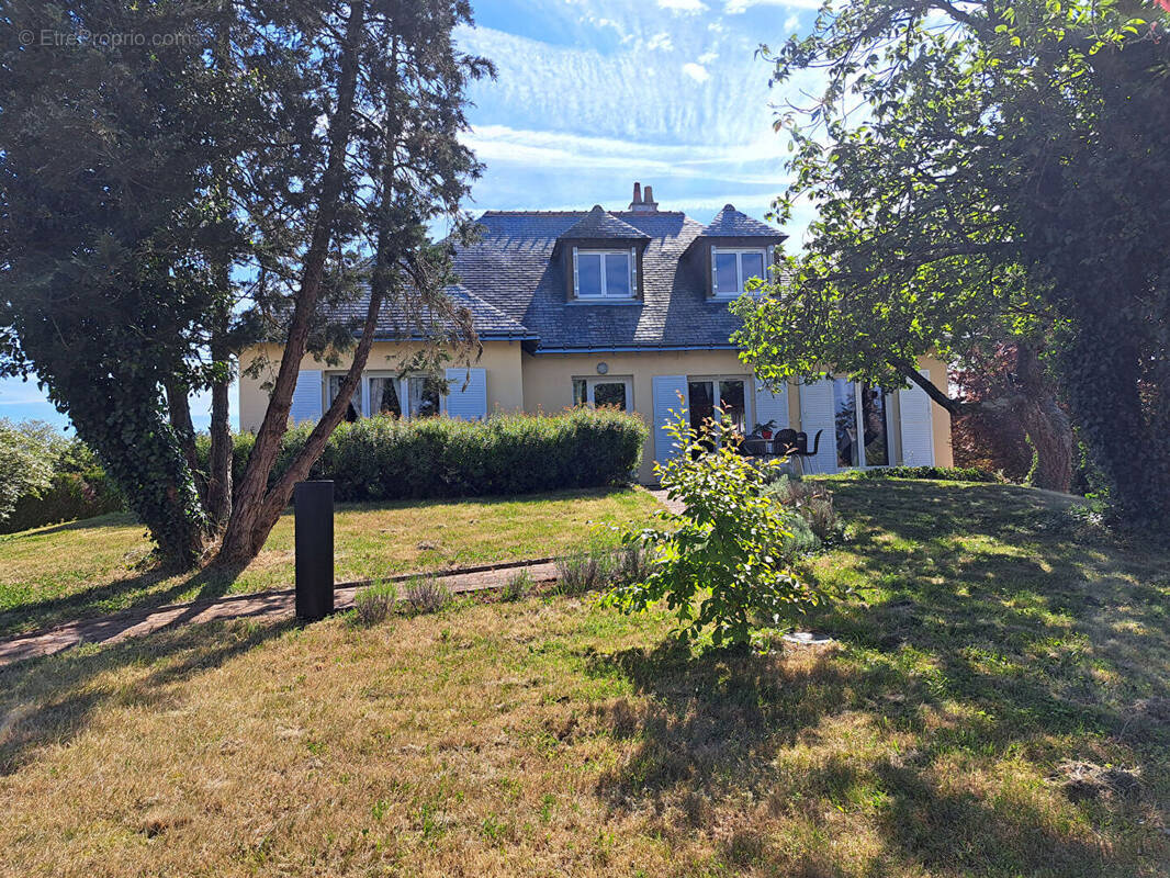 Maison à TRUYES