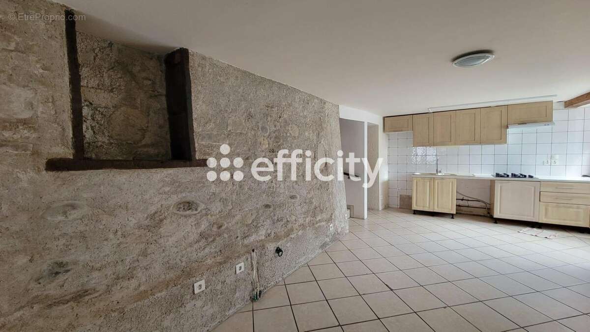 Maison 140 m² à Vulbens  - photo 3