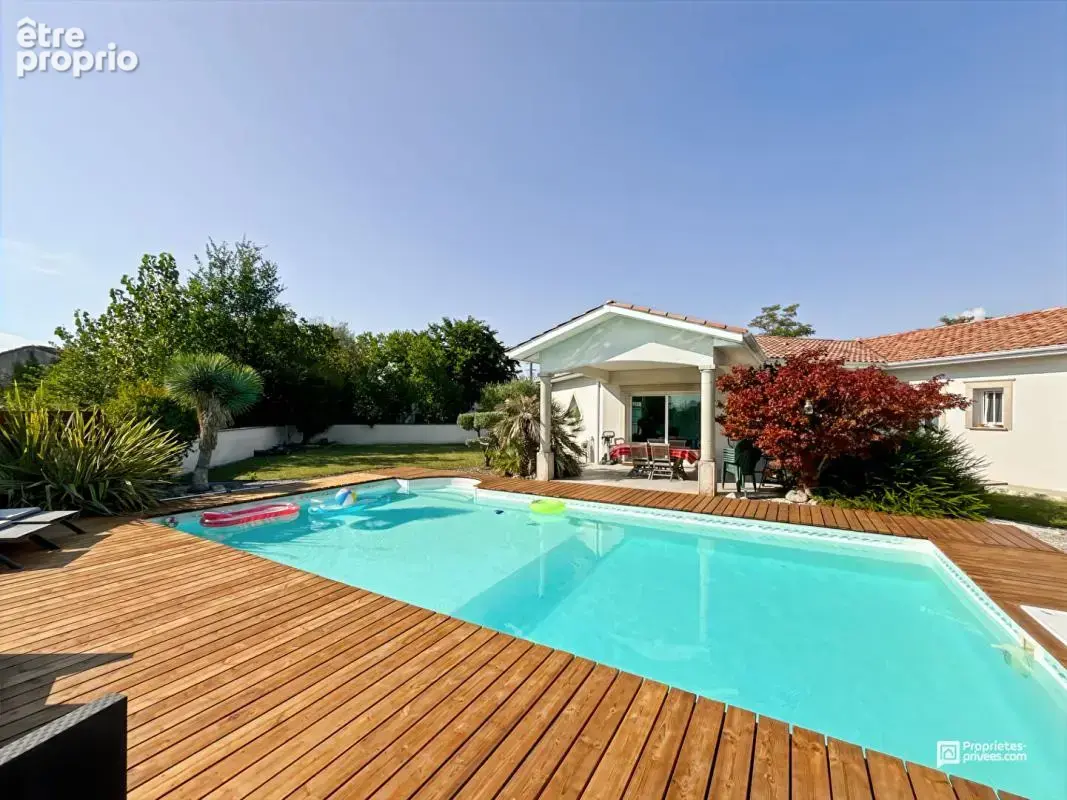 Maison 5 pièces 150 m² · à Ambares-Et-Lagrave · 150 m² · 419 000 €