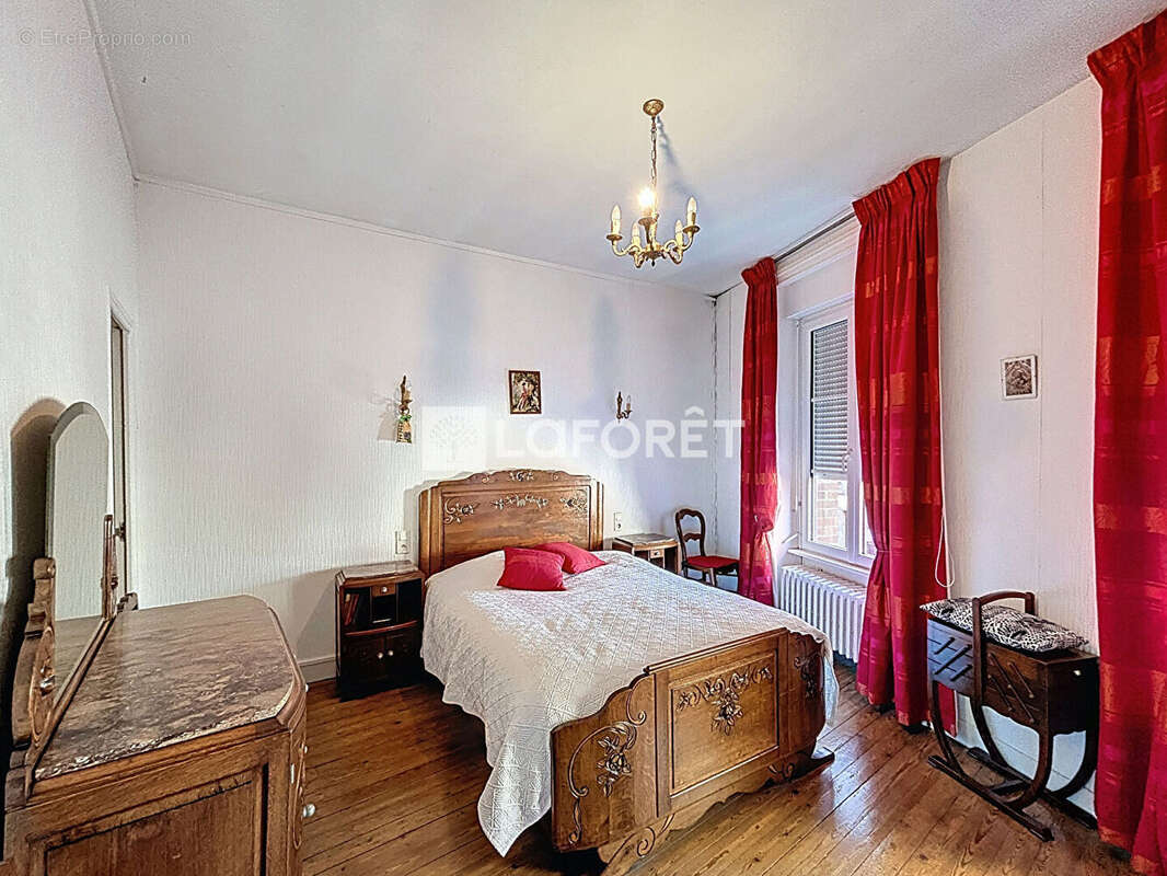 Maison à LA FERRIERE-AUX-ETANGS