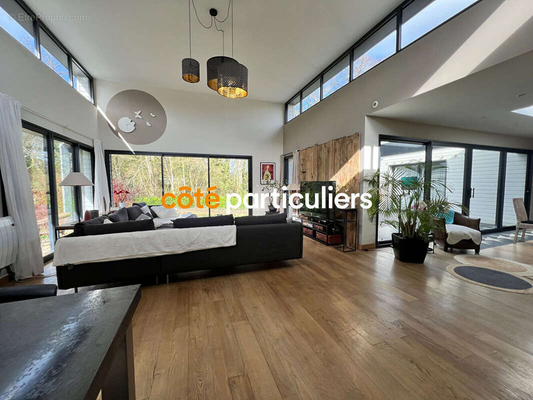Maison et Gîte Mesnil Roc'H 7 pièces 205 m2 - photo 6