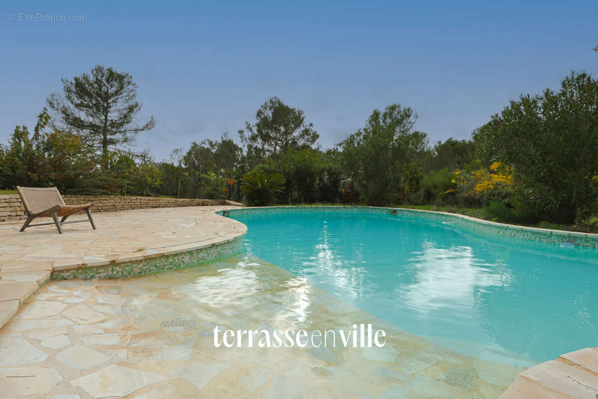 Maison à AIX-EN-PROVENCE